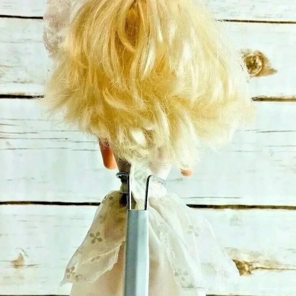 MATTEL BARBIE Doll Long Blonde Hair 12